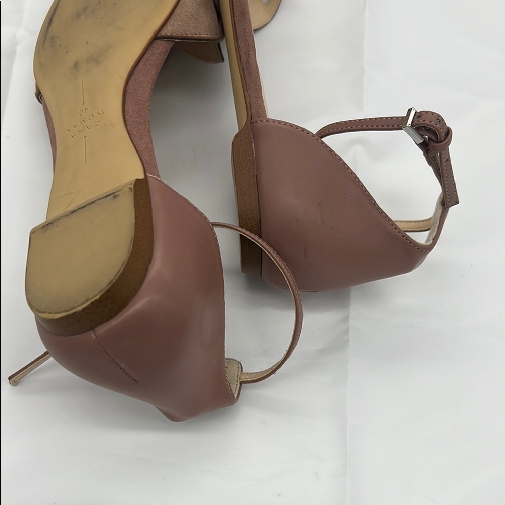 Elegant Tan Women's Flats - Picture 3 of 4